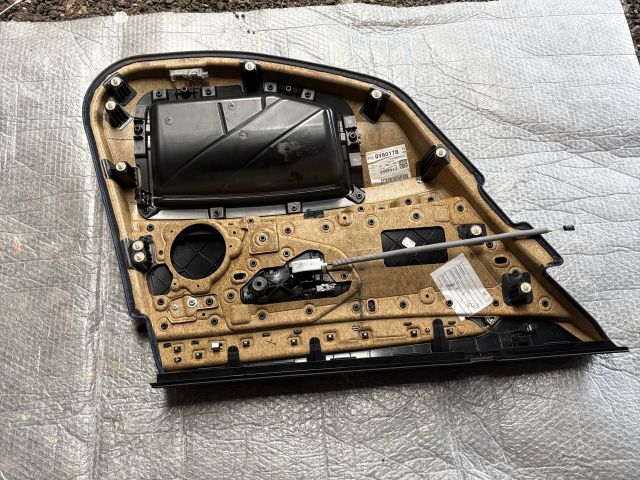 bontott BMW 5 F10 Jobb hátsó Ajtó Kárpit