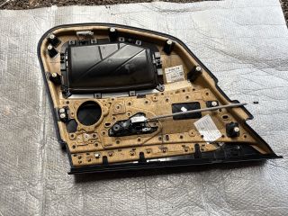 bontott BMW 5 F10 Jobb hátsó Ajtó Kárpit