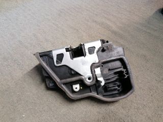 bontott BMW 5 F10 Jobb hátsó Ajtózár