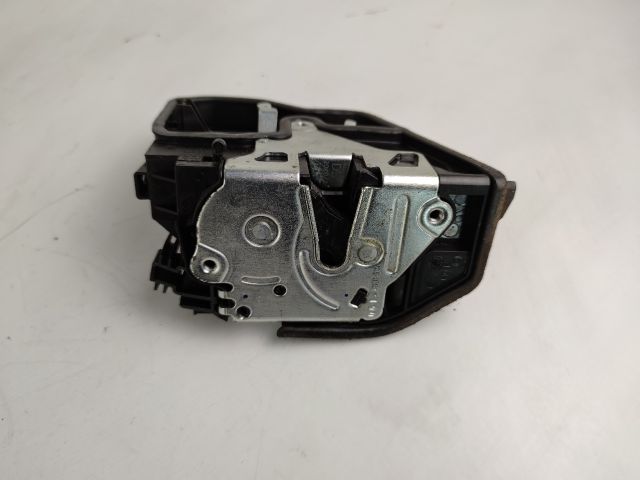 bontott BMW 5 F10 Jobb hátsó Ajtózár