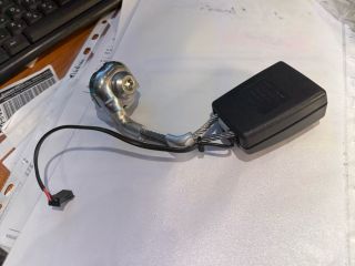 bontott BMW 5 F10 Jobb hátsó Biztonsági Öv Csat