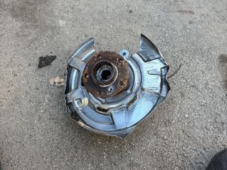 bontott BMW 5 F10 Jobb hátsó Csonkállvány Kerékaggyal