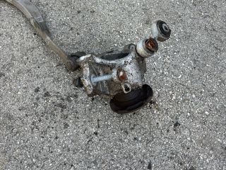 bontott BMW 5 F10 Jobb hátsó Csonkállvány Kerékaggyal