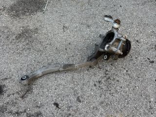 bontott BMW 5 F10 Jobb hátsó Csonkállvány Kerékaggyal