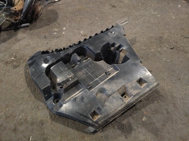 bontott BMW 5 F10 Jobb hátsó Oldal Lökhárító Tartó (Műanyag)