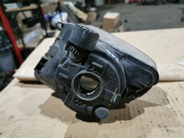 bontott BMW 5 F10 Jobb Ködfényszóró