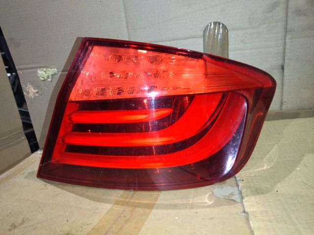 bontott BMW 5 F10 Jobb Külső Hátsó Lámpa