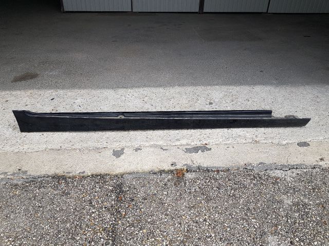 bontott BMW 5 F10 Jobb Küszöb