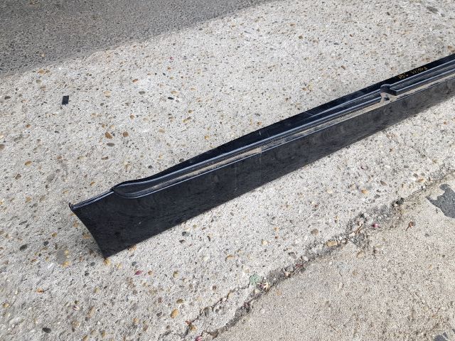 bontott BMW 5 F10 Jobb Küszöb