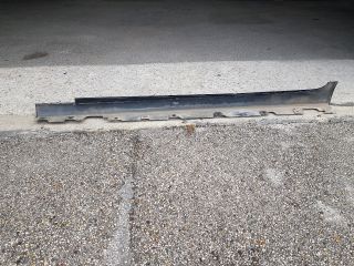 bontott BMW 5 F10 Jobb Küszöb