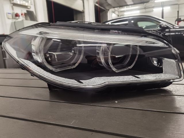 bontott BMW 5 F10 Jobb Ledes Fényszóró