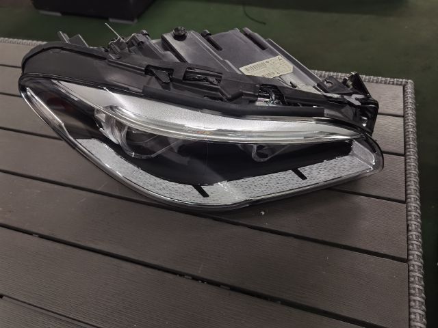 bontott BMW 5 F10 Jobb Ledes Fényszóró