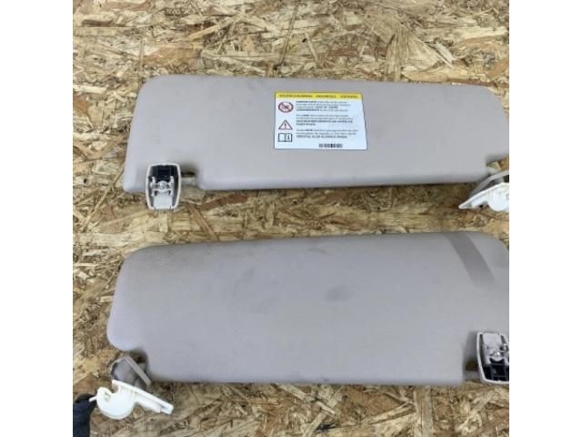 bontott BMW 5 F10 Jobb Napellenző