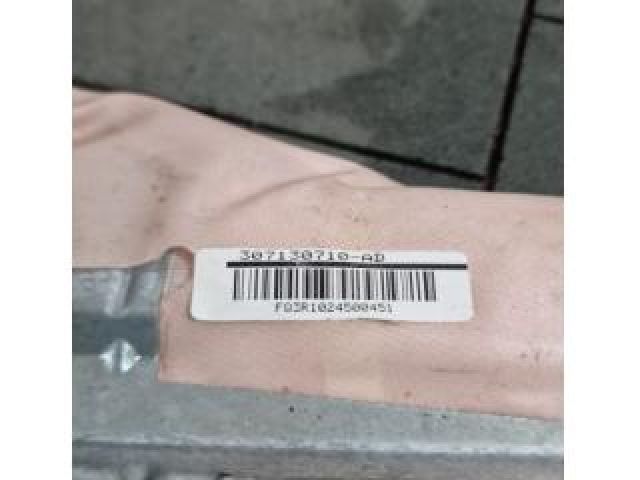 bontott BMW 5 F10 Jobb Oldallégzsák