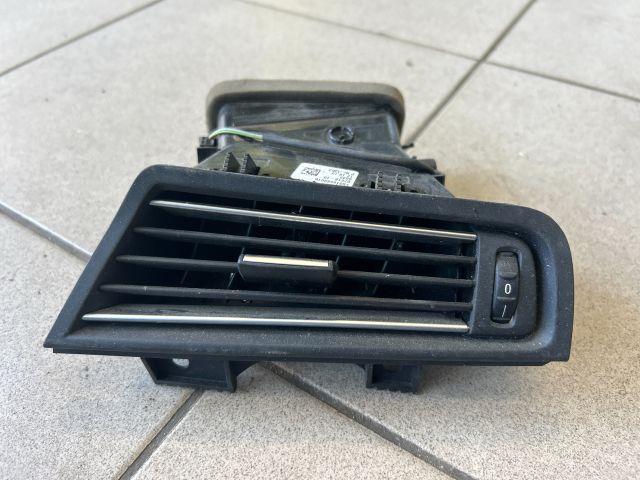 bontott BMW 5 F10 Jobb Szellőző