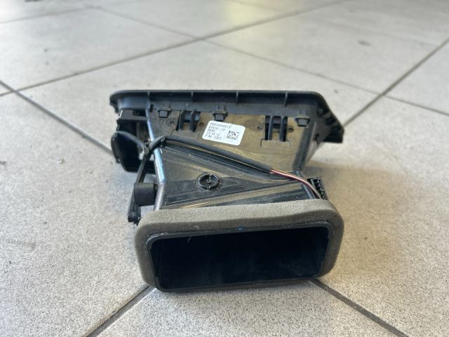 bontott BMW 5 F10 Jobb Szellőző