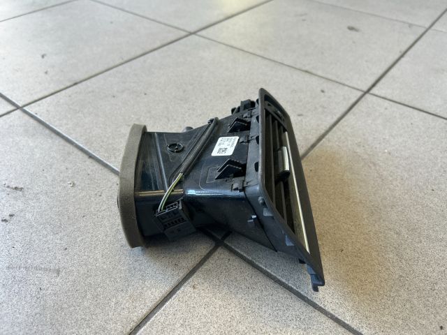 bontott BMW 5 F10 Jobb Szellőző