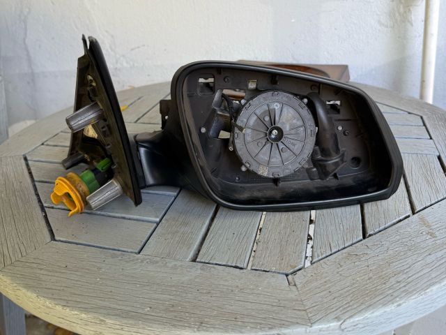 bontott BMW 5 F10 Jobb Visszapillantó Tükör (Elektromos)