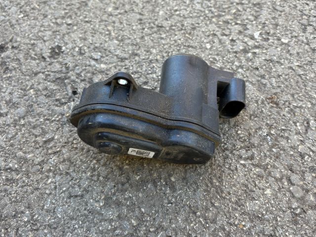 bontott BMW 5 F10 Kézifék Motor