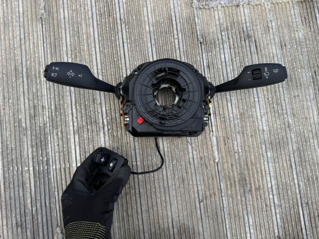 bontott BMW 5 F10 Komplett Kormánykapcsoló (Bajuszkapcsoló)