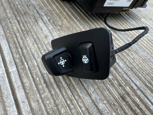 bontott BMW 5 F10 Komplett Kormánykapcsoló (Bajuszkapcsoló)