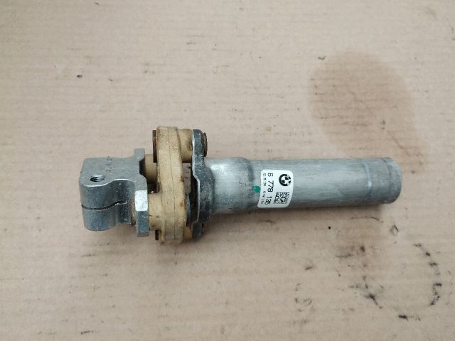 bontott BMW 5 F10 Kormánykardán