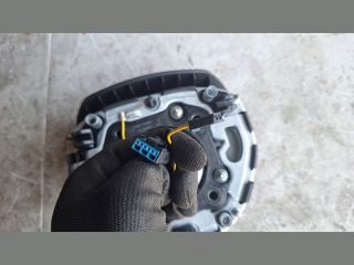 bontott BMW 5 F10 Kormánylégzsák