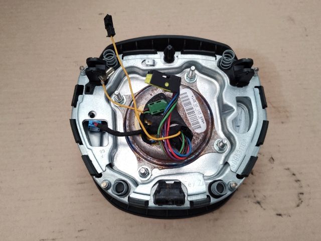 bontott BMW 5 F10 Kormánylégzsák