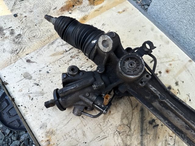 bontott BMW 5 F10 Kormánymű Szervós