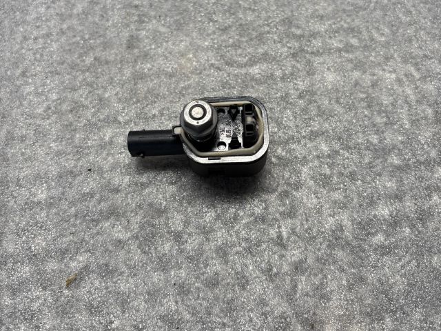 bontott BMW 5 F10 Légzsák Indító Modul Oldallégzsák