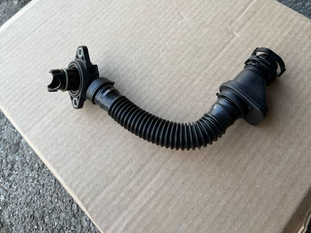 bontott BMW 5 F10 Kartergázcső