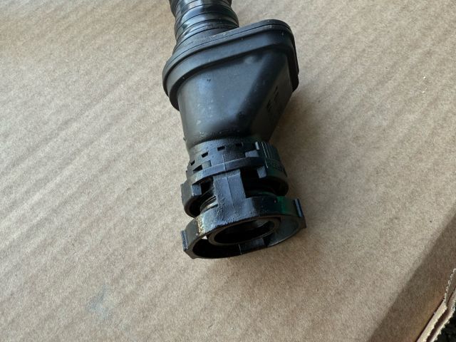 bontott BMW 5 F10 Kartergázcső