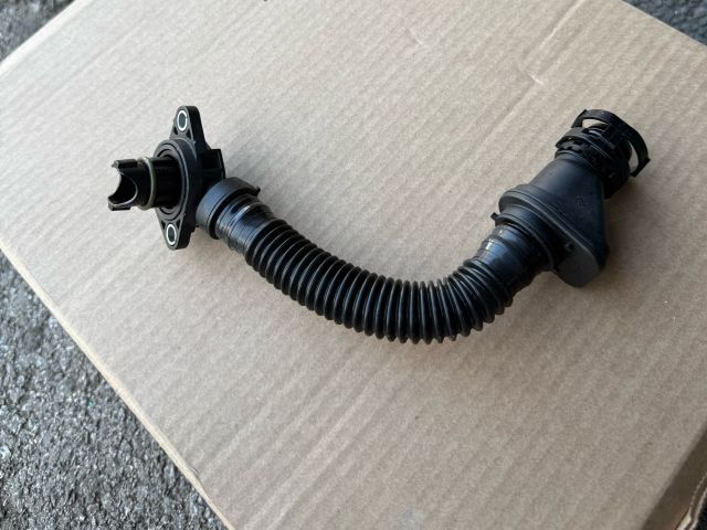 bontott BMW 5 F10 Kartergázcső