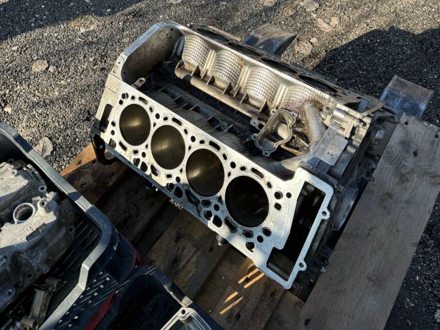 bontott BMW 5 F10 Motorblokk (Fűzött)
