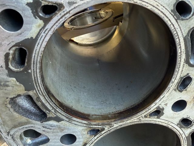 bontott BMW 5 F10 Motorblokk (Fűzött)