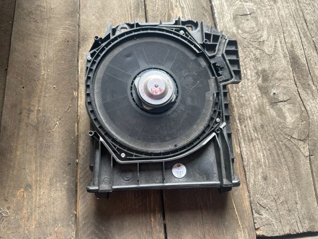 bontott BMW 5 F10 Mélynyomó Hangszóró