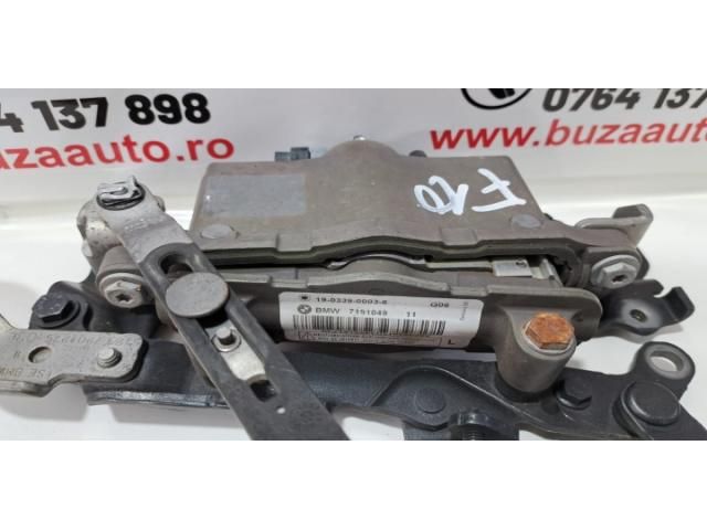 bontott BMW 5 F10 Motorháztető Bal Zsanér