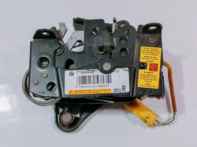 bontott BMW 5 F10 Motorháztető Zárszerkezet