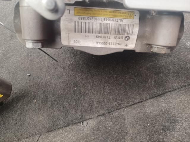 bontott BMW 5 F10 Motorháztető Zsanér Pár