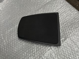 bontott BMW 5 F10 Műszerfal Középső Hangszóró Burkolat