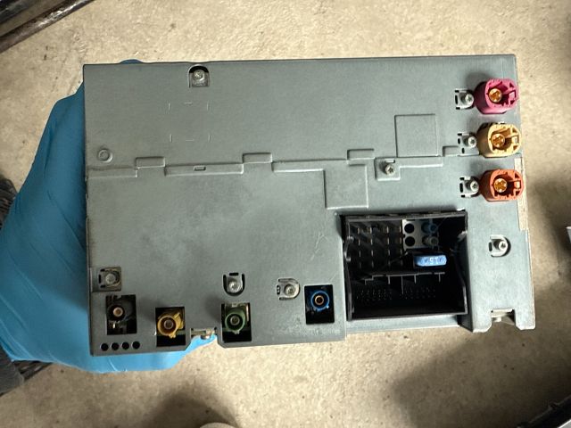 bontott BMW 5 F10 Navigációs Fejegység