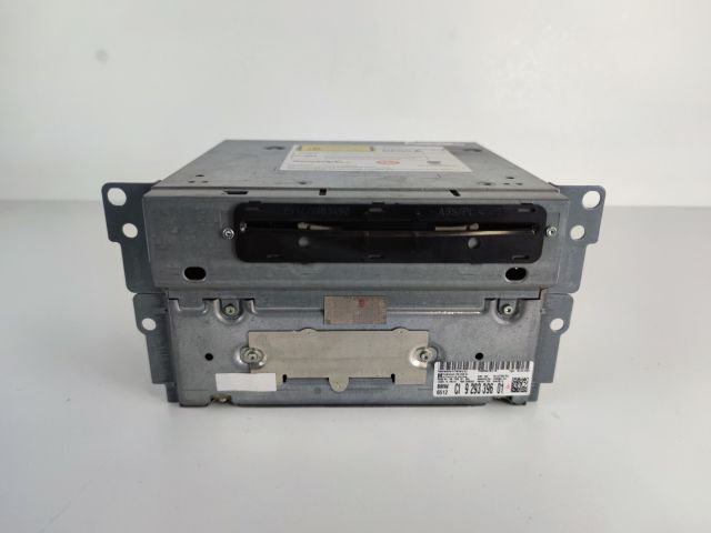 bontott BMW 5 F10 Navigációs Fejegység