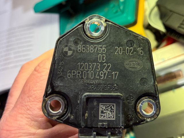 bontott BMW 5 F10 Olajszint Jeladó