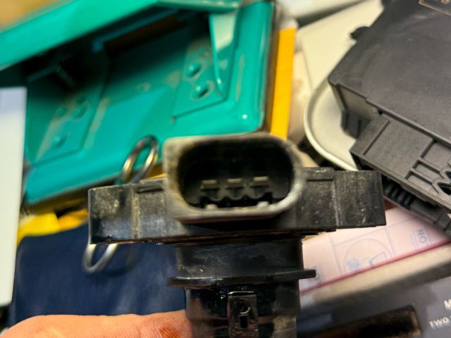 bontott BMW 5 F10 Olajszint Jeladó