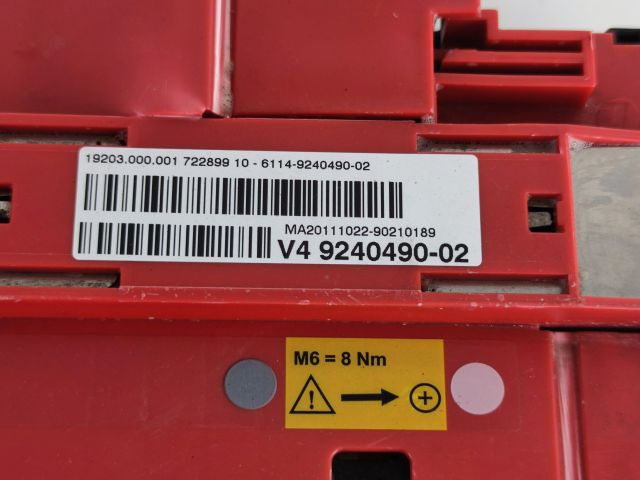 bontott BMW 5 F10 Pozitív Kábel Elosztó