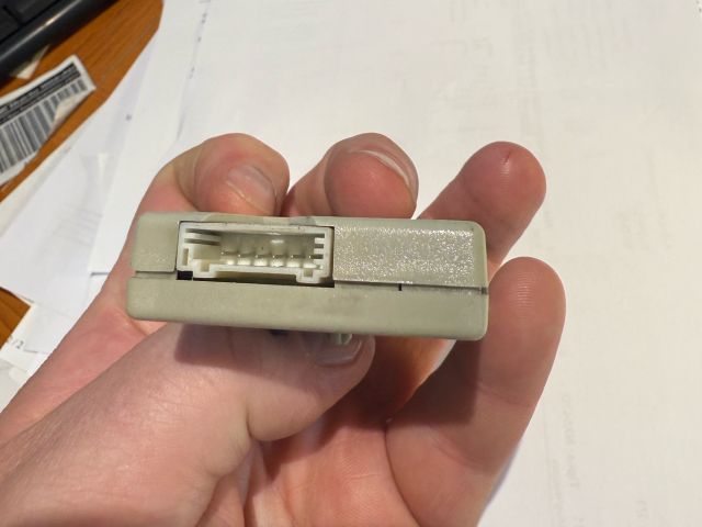 bontott BMW 5 F10 Rádió Zavarszűrő