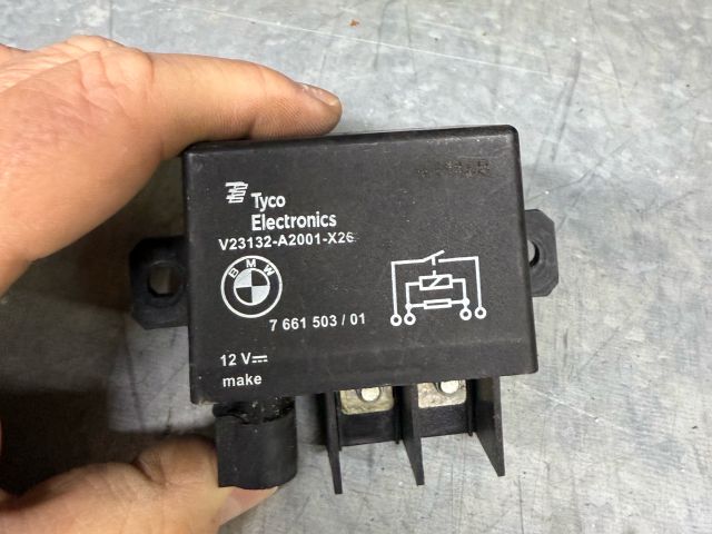 bontott BMW 5 F10 Relé