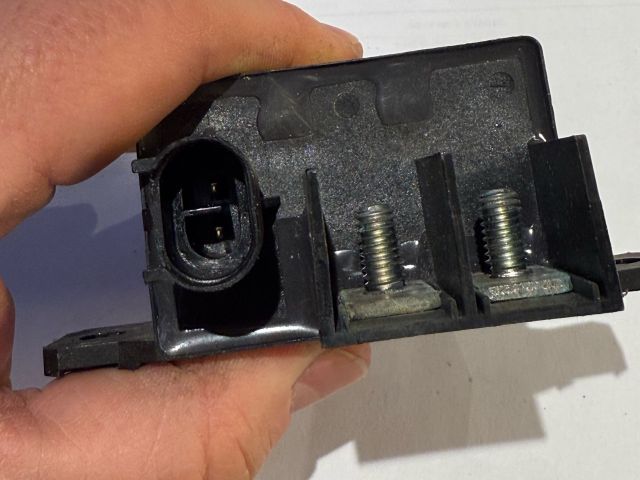 bontott BMW 5 F10 Relé