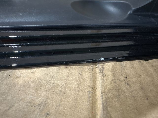 bontott BMW 5 F10 Tankajtó