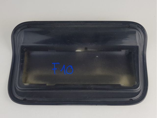 bontott BMW 5 F10 Tankajtó